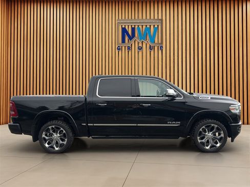 Used 2022 RAM 1500 Limited w/ Body-Colour Bumper Group AWD/4WD image 19