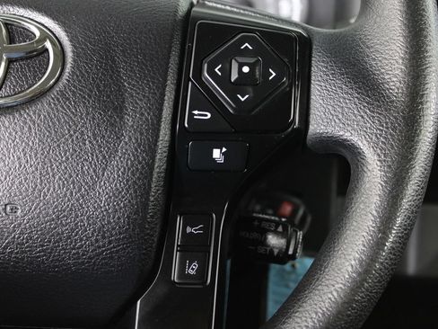 Used 2022 Toyota Tacoma SR w/ SR Convenience Package RWD image 24