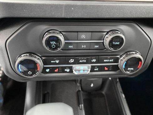 New 2025 Ford Bronco Outer Banks image 3