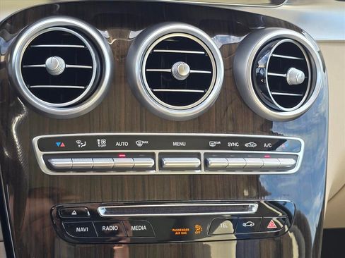 Used 2017 Mercedes-Benz GLC 300 image 20