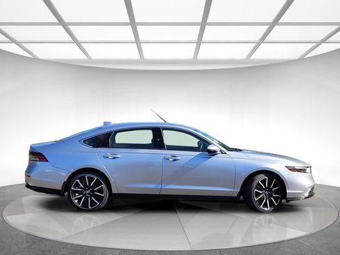 New 2026 Honda Accord Touring image 2