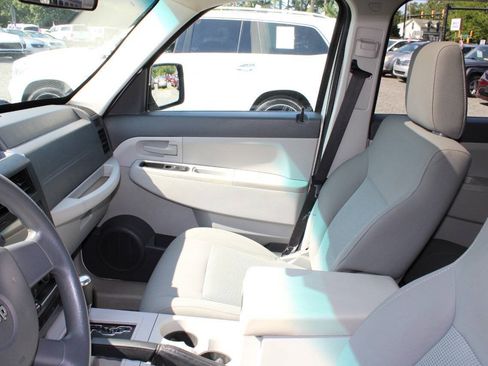 Used 2008 Jeep Liberty Sport w/ Popular Equipment Group AWD/4WD image 14
