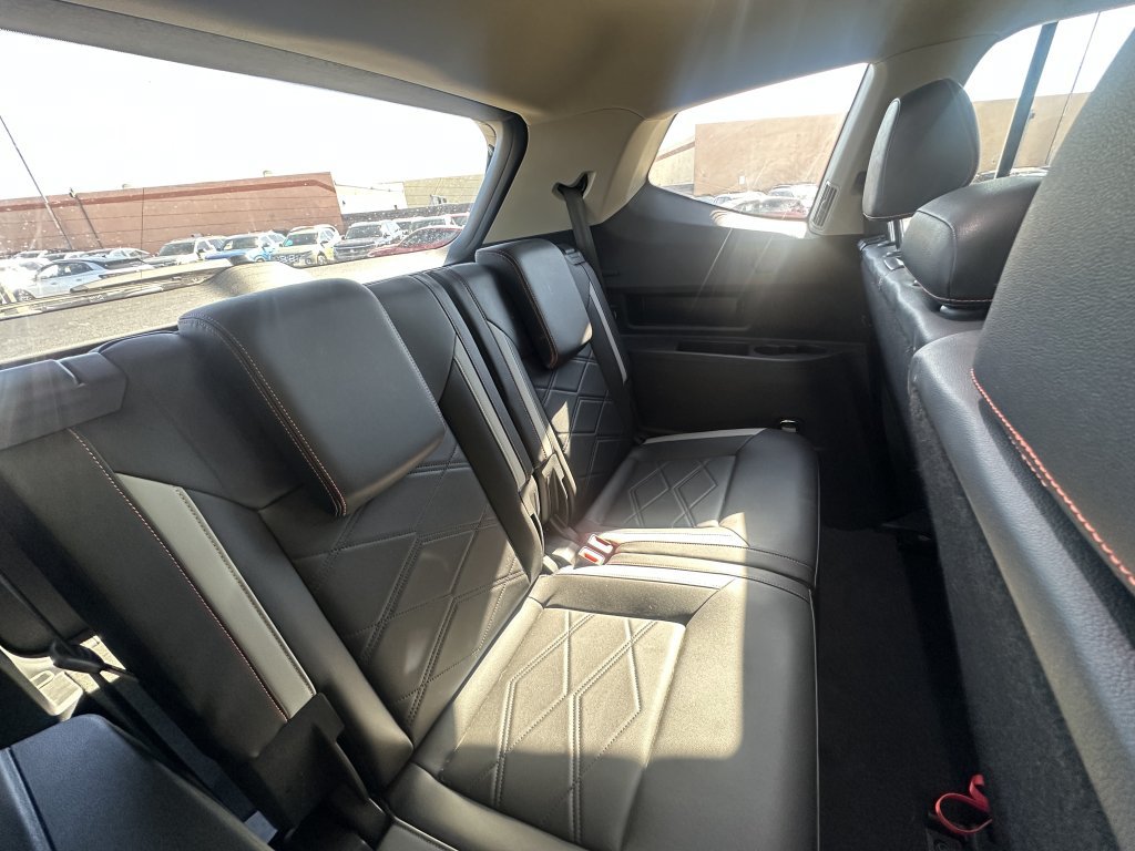 Used 2024 Volkswagen Atlas Peak Edition SE AWD/4WD image 45