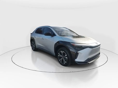 Used 2024 Toyota bZ4X XLE image 2