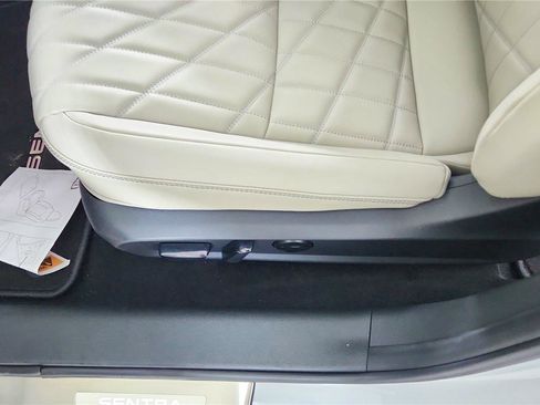 New 2026 Nissan Sentra SL w/ Floor Mat Package image 18