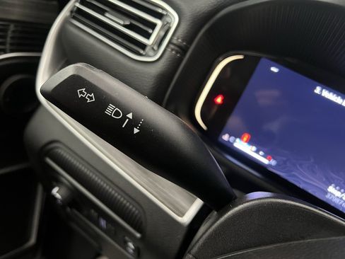 Used 2024 Jeep Wagoneer L Series II w/ Premium Group I image 35