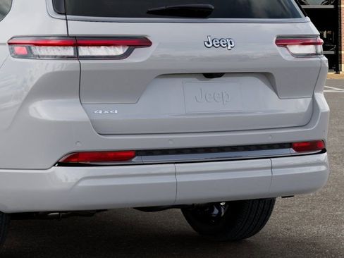 New 2026 Jeep Grand Cherokee L Limited AWD/4WD image 13