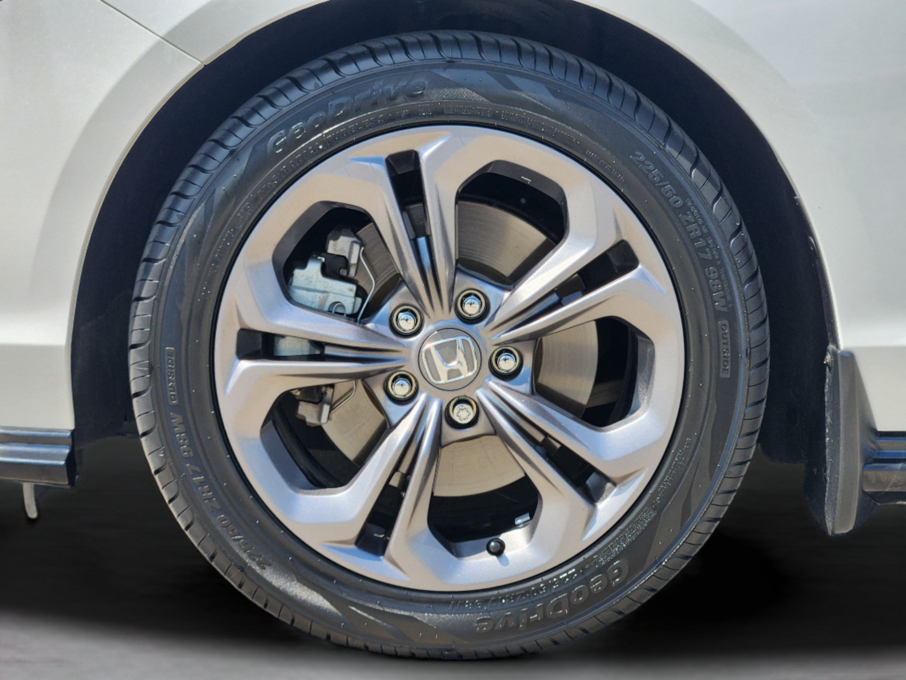 Used 2024 Honda Accord EX-L image 27
