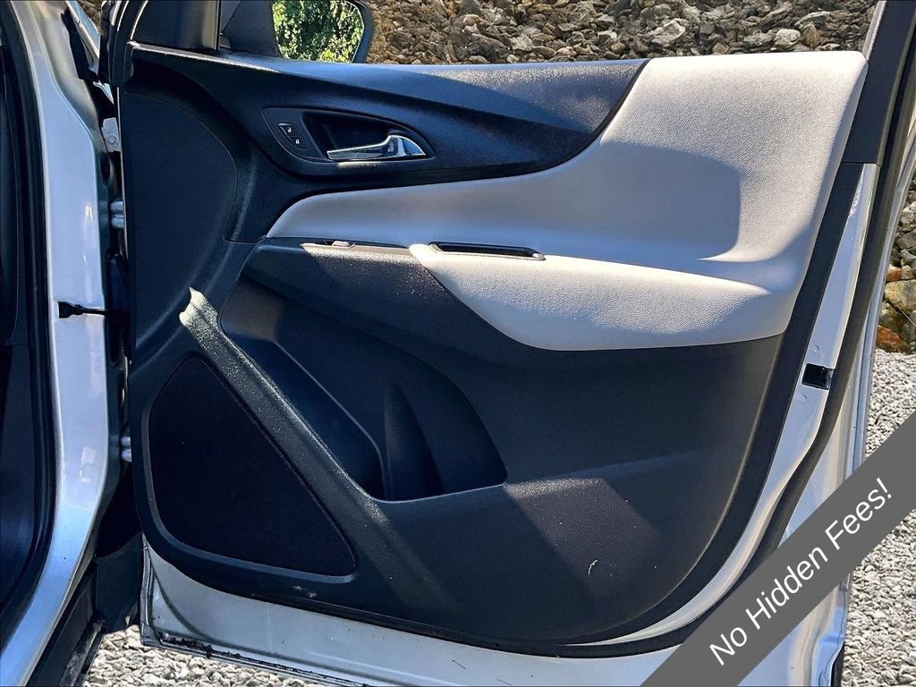 Used 2022 Chevrolet Equinox LS FWD image 18