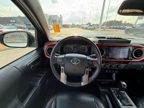 Used 2020 Toyota Tacoma TRD Sport w/ TRD Premium Sport Package image 15