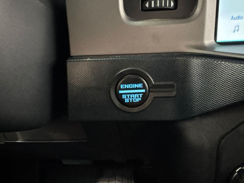 Used 2023 Ford Bronco Outer Banks AWD/4WD image 22