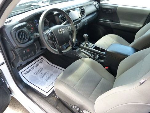 Used 2022 Toyota Tacoma SR RWD image 34