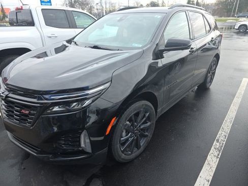 Used 2024 Chevrolet Equinox RS w/ RS Leather Package image 4