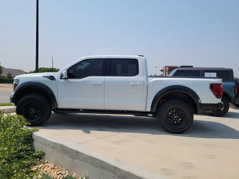 Used 2025 Ford F150 Raptor AWD/4WD image 6
