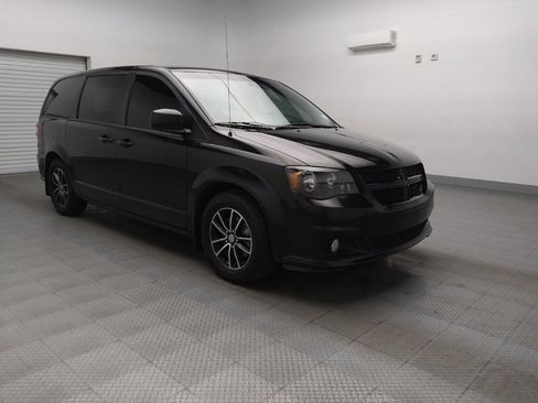 Used 2018 Dodge Grand Caravan SE image 13