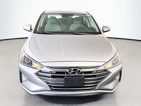 Used 2020 Hyundai Elantra SEL w/ Convenience Package (C2) FWD image 2
