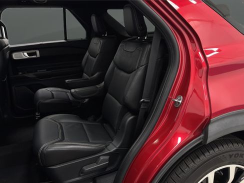 Used 2020 Ford Explorer ST w/ Premium Technology Package AWD/4WD image 23