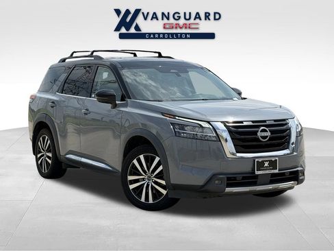 Used 2023 Nissan Pathfinder Platinum w/ Lighting Package (N92) AWD/4WD image 1
