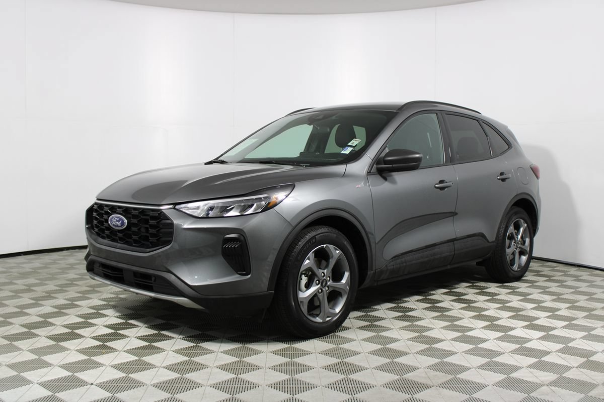 Used 2025 Ford Escape ST-Line FWD image 3