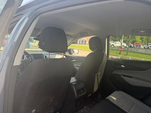 Used 2024 Chevrolet Equinox LS w/ LS Convenience Package FWD image 8