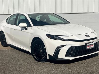 Used 2025 Toyota Camry SE