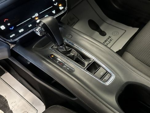 Used 2021 Honda HR-V EX image 13