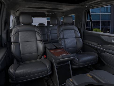 New 2026 Lincoln Navigator L Black Label AWD/4WD image 11