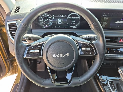 Certified 2024 Kia Seltos SX AWD/4WD image 15
