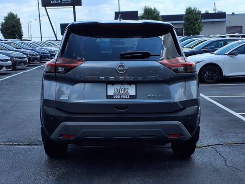 Used 2023 Nissan Rogue SV AWD/4WD image 4