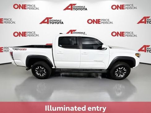 Certified 2020 Toyota Tacoma TRD Off-Road w/ Technology Package AWD/4WD image 10