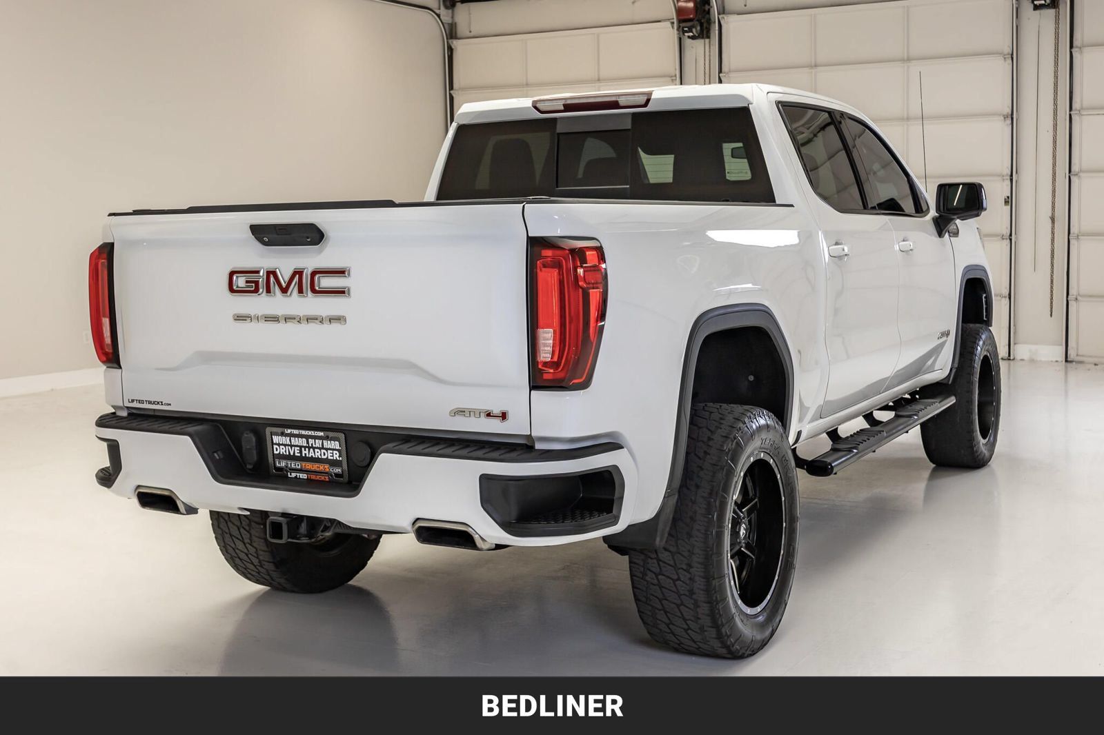 Used 2019 GMC Sierra 1500 AT4 w/ AT4 Preferred Package AWD/4WD image 9