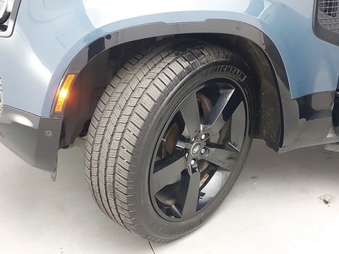 Used 2021 Land Rover Defender 110 X-Dynamic HSE image 33