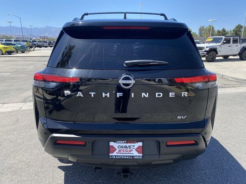 Used 2022 Nissan Pathfinder SV FWD image 31