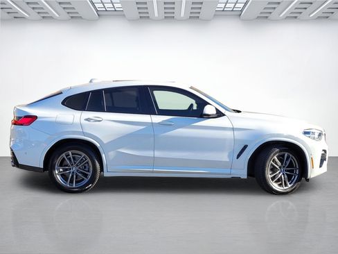 Used 2019 BMW X4 xDrive30i w/ Executive Package AWD/4WD image 3