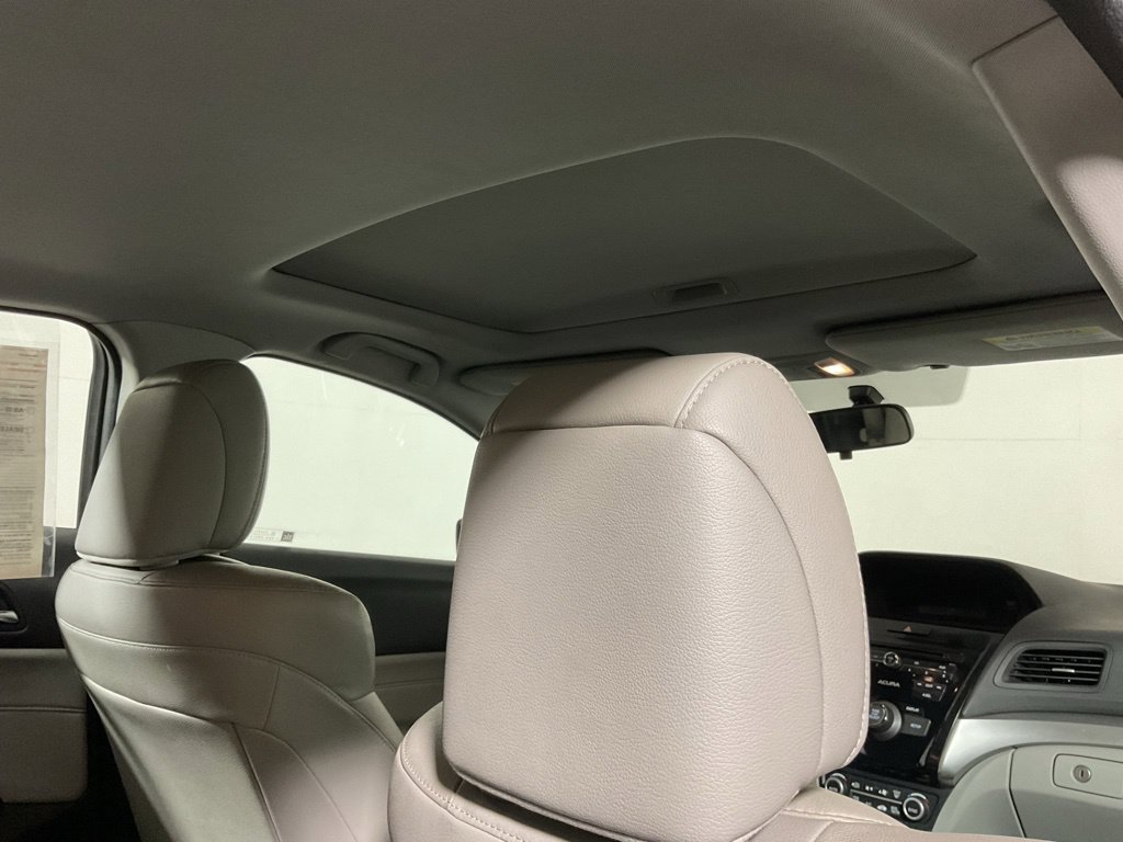 Used 2016 Acura ILX FWD image 3