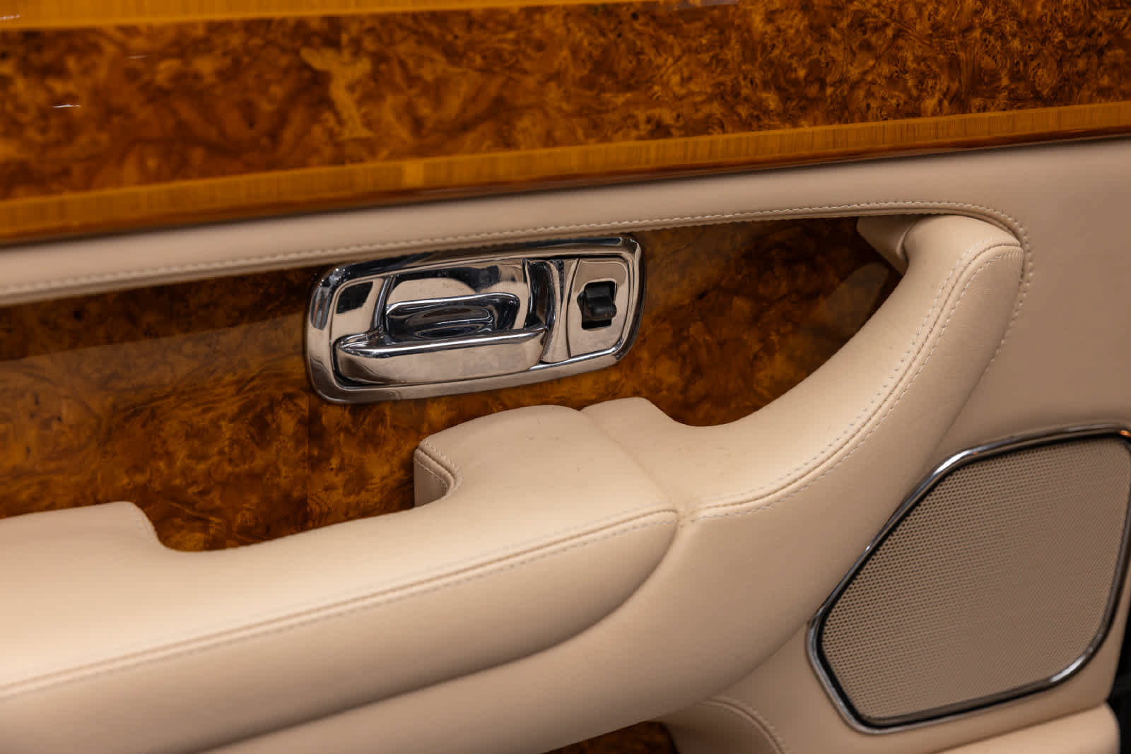 Used 2002 Rolls-Royce Silver Seraph RWD image 41