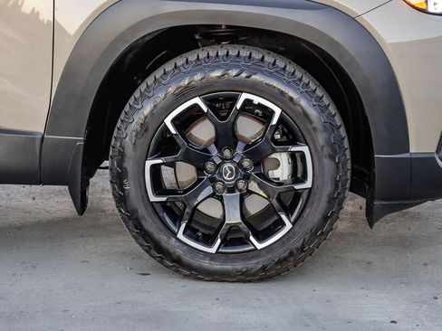 Used 2025 MAZDA CX-50 Meridian Edition w/ Apex Package image 11