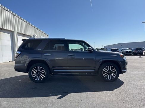 Used 2015 Toyota 4Runner Limited image 8