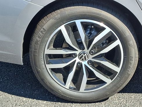 New 2026 Volkswagen Jetta SE FWD image 5