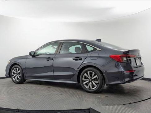 Used 2023 Honda Civic LX image 6