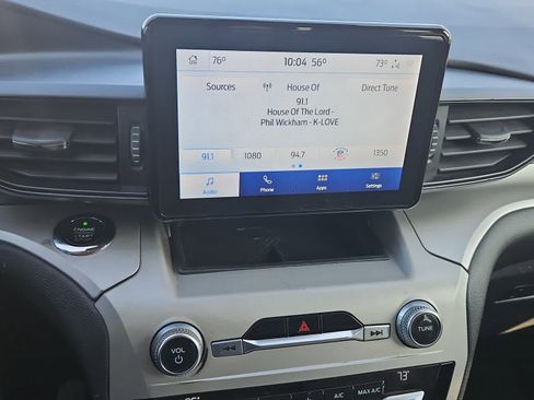 Used 2020 Ford Explorer XLT image 19