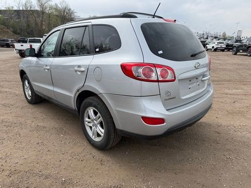 Used 2010 Hyundai Santa Fe GLS image 3