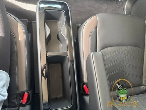 Used 2023 Nissan Pathfinder Platinum FWD image 30