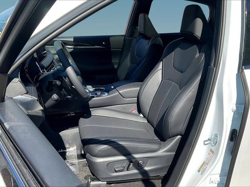 New 2027 INFINITI QX65 Sport AWD/4WD image 9