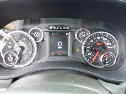 New 2026 RAM 2500 Big Horn AWD/4WD image 16
