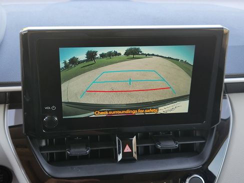 Used 2026 Toyota Corolla Cross LE w/ Moonroof Package FWD image 21