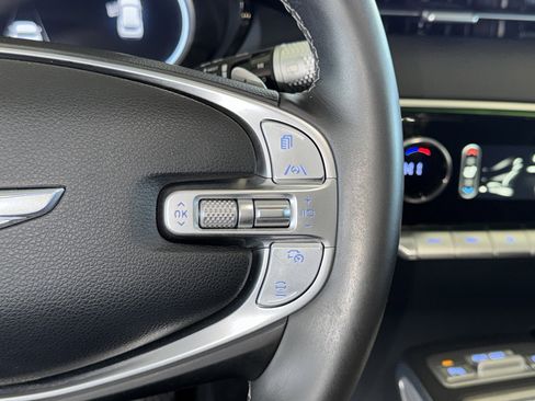 Used 2023 Genesis GV70 2.5T w/ Advanced Package image 23