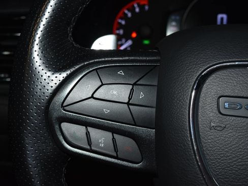 Used 2023 Dodge Durango GT AWD/4WD image 9