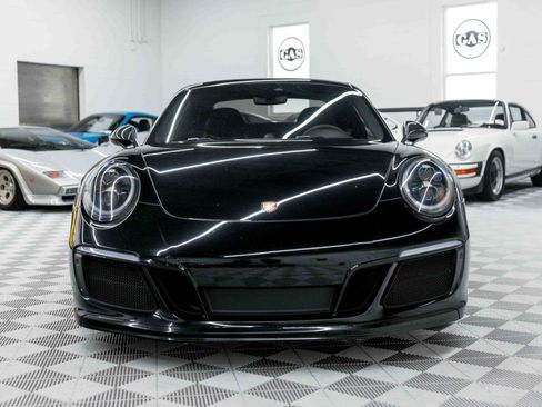 Used 2018 Porsche 911 Carrera T RWD image 4