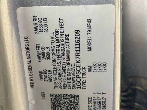 Used 2024 Chevrolet Colorado LT RWD image 39